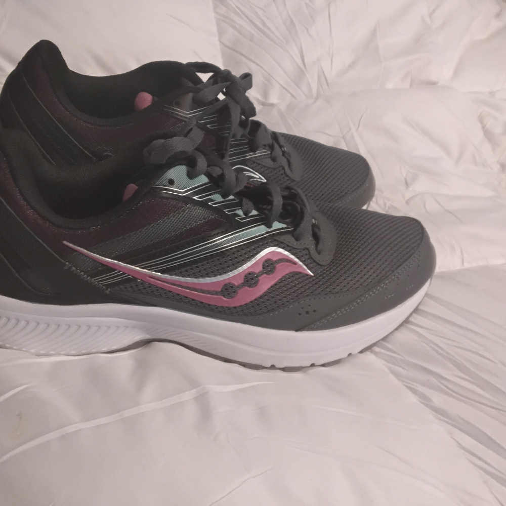 Saucony Women's Cohesion 15 Running Shoes Size 10.5W Brand NEW in BOX - Picture 3 of 13